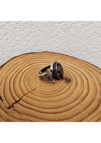 925 Ayar Gümüş Şık Tasarım Koyu Kırmızı Taşlı Erkek Yüzük – El Işçiliği - Oval - Yan Kenarları Işlemeli modelleri