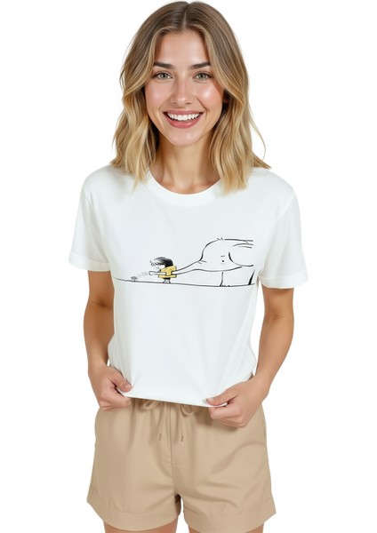Kadın Beyaz Relaxed Fit %100 Pamuk Tişört – Çocuk & Fil Sulama Illüstrasyonlu modelleri