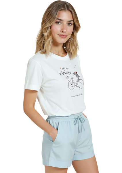 Kadın Beyaz Relaxed Fit %100 Pamuk Tişört – Bisiklet Doodle Baskılı fiyatları