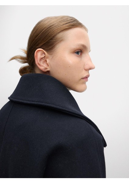 Düğmeli Yün Kaban fiyatları