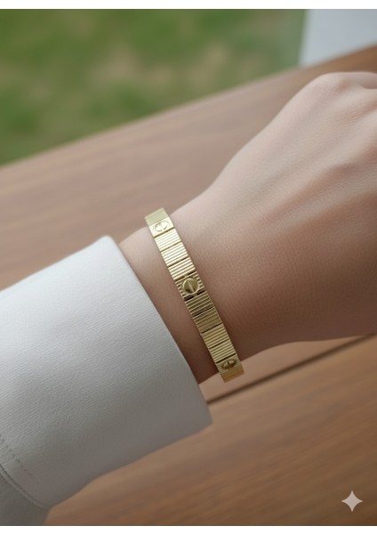 Crtier Love Serisi Gold Kadın Bileklik fırsatları