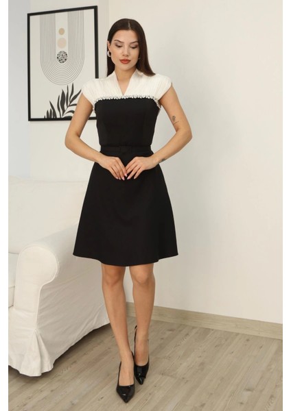 Taş Işleme Detaylı Diz Boyu Abiye Elbise 2360-SIYAH/BEYAZ fırsatları