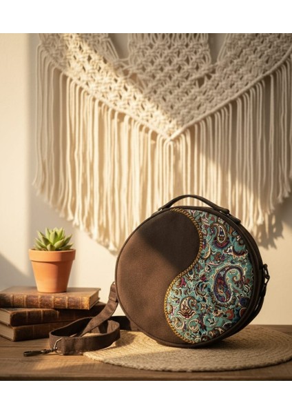 Otantik Mozaik Desen Kadife Yuvarlak Kadın Çantası