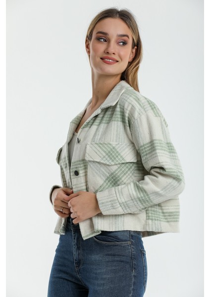 Ekose Cep Detaylı Crop Oduncu Kısa Gömlek fiyatları