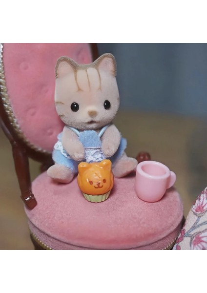 Sürpriz Figür Kostüm Temalı Oyuncak (1 Adet) fırsatları