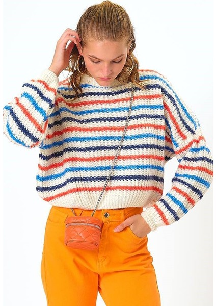 Renkli Çizgili Dökümlü Kısa Kazak modelleri