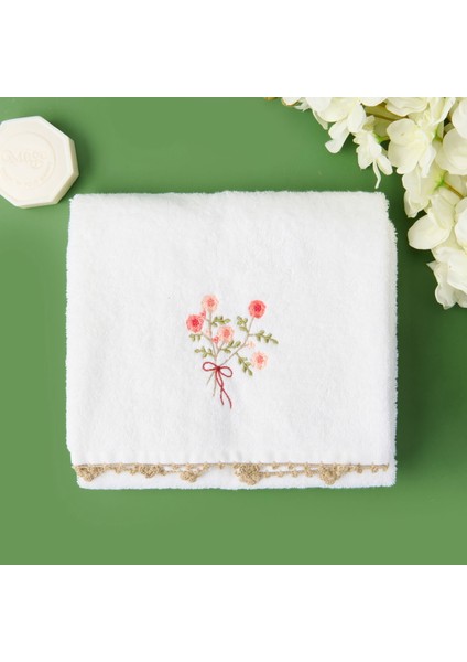 Soft Granny Summer Çiçek Nakışlı Yüz Havlusu - Ekru - 50X90 cm