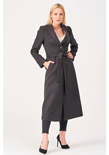Bayan Palto Uzun Yün Malzemeden Antrasit Renk Düz Desenli Şık Tasarım