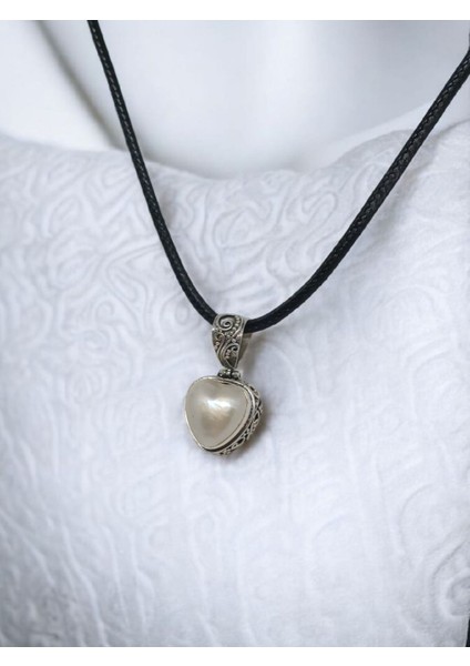 El Işçiliği 925 Ayar Gümüş Inci Kolye Ucu –kalp Formu Zarif Tasarım fiyatları