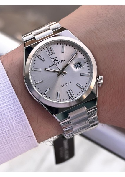 Italyan Tasarım Bileklik Hediyeli 2 Yıl Garantili 3 Atm Erkek Kol Saati ES.13861-10 modelleri