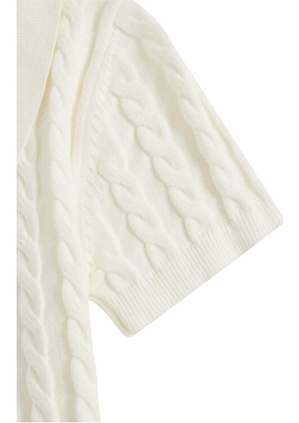 Kadın Triko Kazak Yumuşak Kumaş ve Kaşındırma Yapmaz Özellikte Beyaz