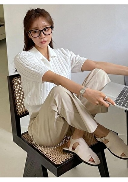 Kadın Triko Kazak Yumuşak Kumaş ve Kaşındırma Yapmaz Özellikte Beyaz