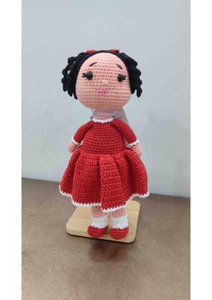 Amigurumi Kırmızı Elbiseli Cin Cin Kız