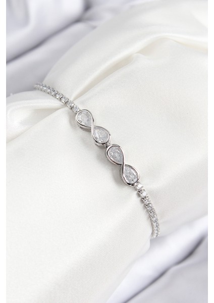 Pirinç Zirkon Taşlı Sonsuzluk Model Gümüş Renk Asansörlü Kadın Bileklik - Lisinya