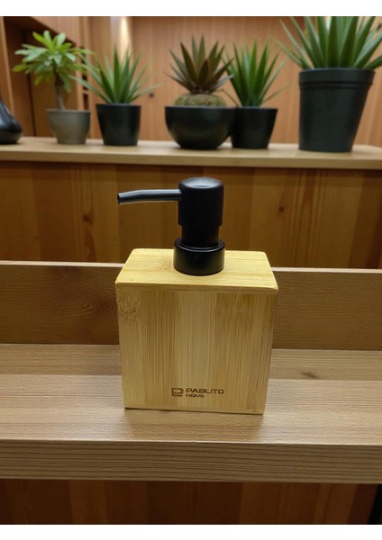 Pablito Home Bambu Sıvı Sabunluk | Doğal Ahşap Sabunluk – Mat Siyah Başlıklı, 300 ml