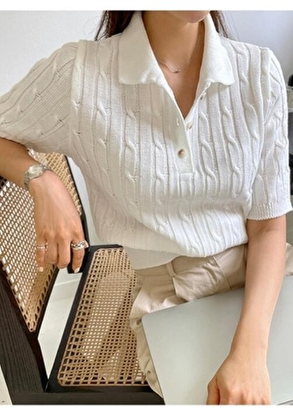 Kadın Triko Kazak Yumuşak Kumaş ve Kaşındırma Yapmaz Özellikte Beyaz