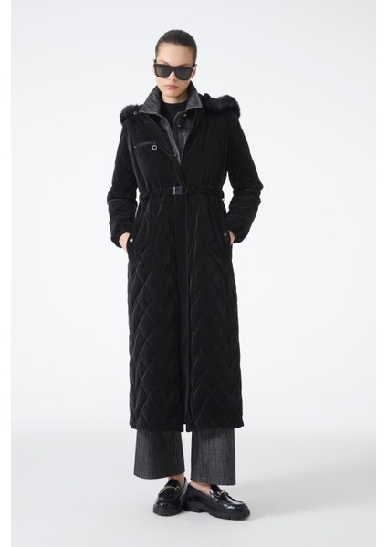 Kürk Detaylı Kapüşonlu Uzun Şişme Mont 12765