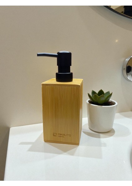 Pablito Home Bambu Sıvı Sabunluk – 17X7 cm | Doğal Ahşap Sabunluk, Mat Siyah Başlıklı