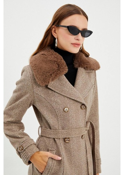 Kürk Detaylı Kruvaze Yaka Kaşe Kaban 13114 Vizon modelleri