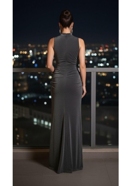 Dik Yaka Taş Detaylı Yırtmaçlı Simli Abiye Elbise 583187 Fume fiyatları