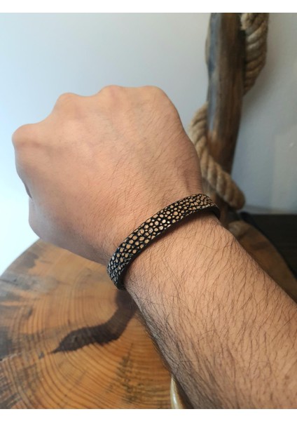 JTAW25BLK1632 Hakiki Vatoz Balığı Derisi Mıknatıs Kapama A.kahve Garantili Hediye Kutulu Janti Bileklik fiyatları