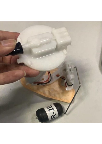 Honda NBC110 CUB110 Ünitesi Için 16700-KZV-J02 Depo Içi Yakıt Pompası Tertibatı (Yurt Dışından) fırsatları