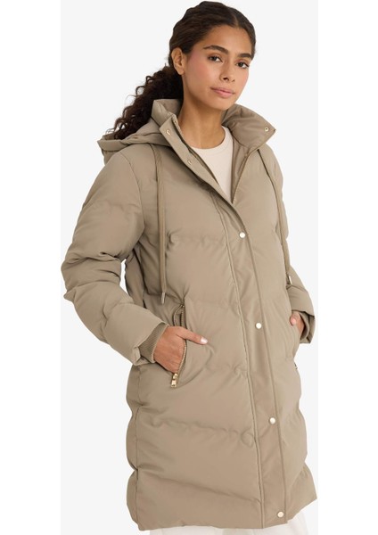Regular Fit Kapüşonlu Fermuarlı Parka F2876AX25WN fırsatları
