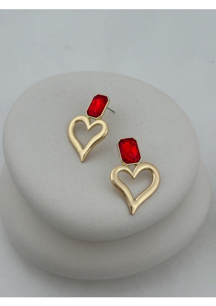 Kadın Gold Renkli Altın Kaplama Kalpli Küpe