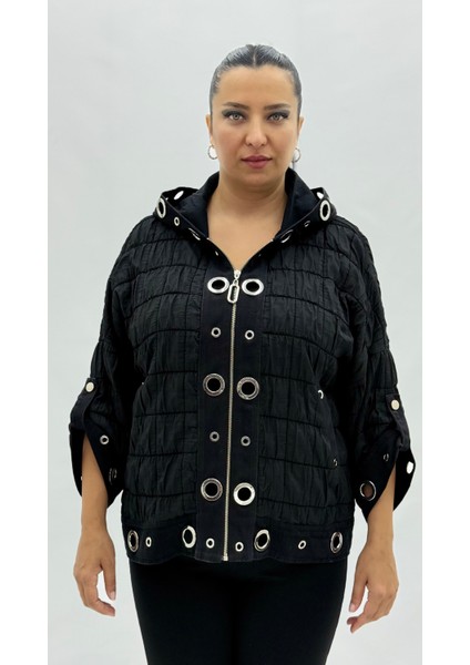 Büyük Beden Kapüşonlu Zincir Detaylı Kısa Ince Rüzgarlık Kadın Ceket