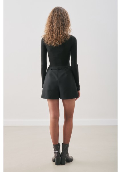 Kemer Detaylı Mini Etek Siyah indirimleri