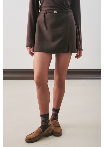 Kemer Detaylı Mini Etek Acı Kahve indirimleri