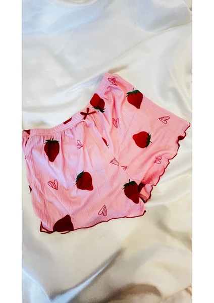 Kadın Çilek Desenli Fitilli Pamuklu Mini 2 Li Şort Takım fırsatları