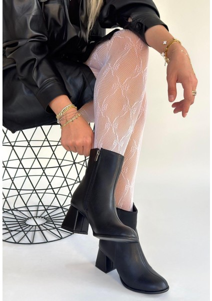 Tendy Siyah Cilt Topuklu Bot