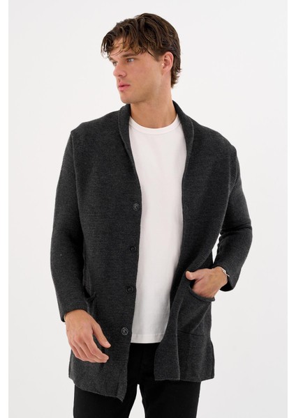 Erkek Regular Fit Çıtçıtlı Cepli Örme Uzun Triko Hırka