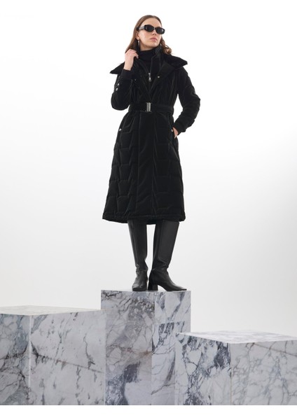 Yakası Siyah Kürk Şişme Mont 12764