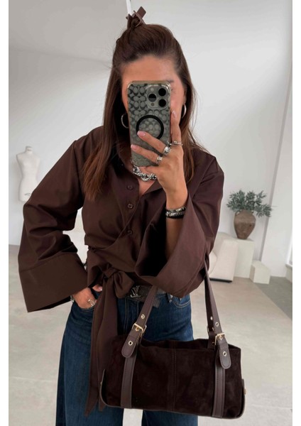 Kahverengi Kuşaklı Gömlek