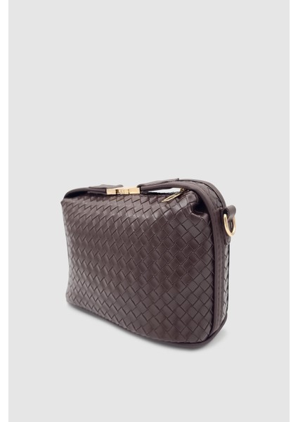 Zyren Toka ve Fermuar Kapamalı Örgü Desenli Çapraz Askılı El Çantası Acı Kahve fiyatları