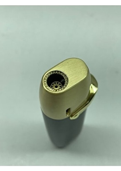 Pürmüzlü Çakmak Siyah Kaliteli Malzeme ile Rüzgarlı Havalarda Güvenilir 709271