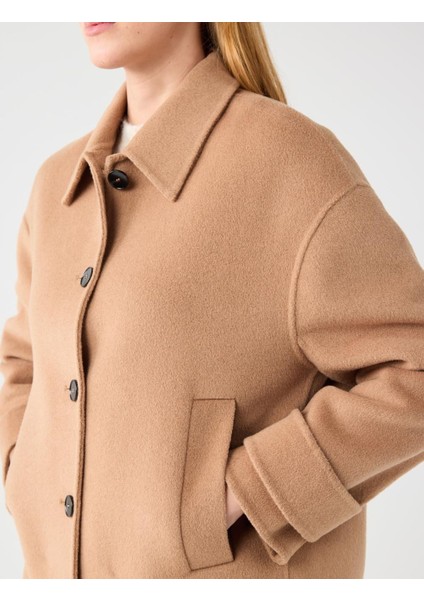 Deve Tüyü Rahat Kesim Kruvaze Yaka Yün Karışımlı Kaşe Kaban