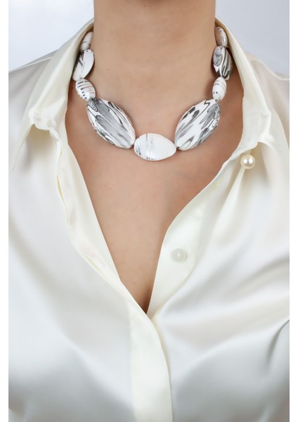 Desenli Tasarım Kolye