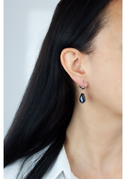 Kristal Sallantılı Gümüş Renk Küpe