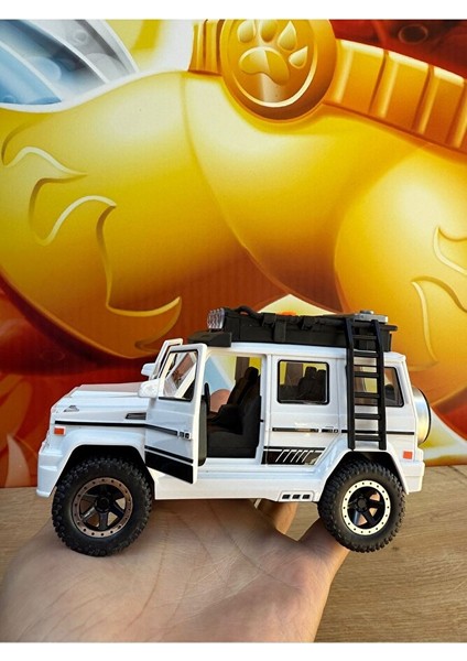 Mercedes G63 Işıklı Müzikli Lüks Jeep Mercedes G65 Beyaz Jip Model Araba 17CM Açılan Kapılar fırsatları