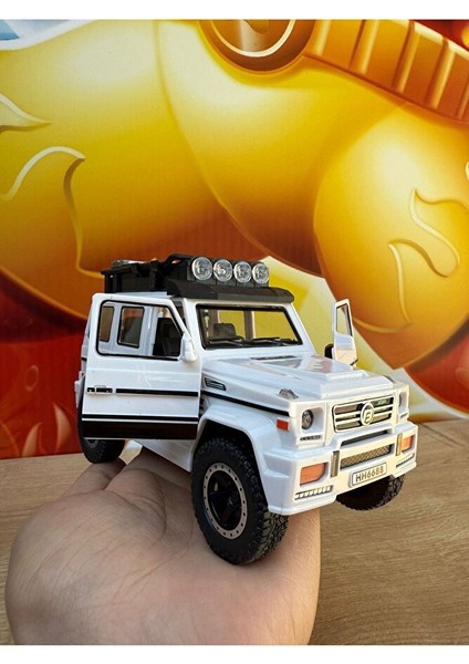 Mercedes G63 Işıklı Müzikli Lüks Jeep Mercedes G65 Beyaz Jip Model Araba 17CM Açılan Kapılar indirimleri