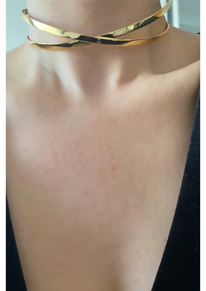 Çapraz Tasarım Choker Tasma Kolye