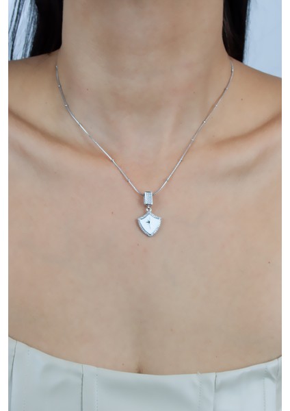 Zirkon Taşlı Kutup Yıldızı Uçlu Çelik Kolye modelleri