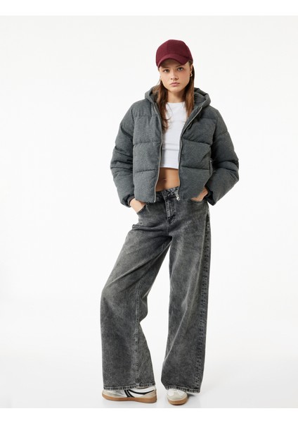 Kapüşonlu Uzun Kollu Fermuarlı Cep Detaylı Kapitoneli Anorak Şişme Mont