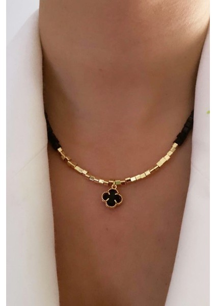 Kontras Renk Yonca Uçlu Kolye