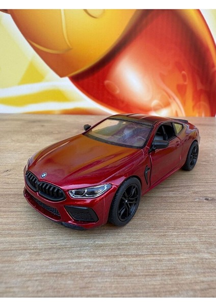 Bmw M8 Coupe Diecast Metal Araba Kapıları Açılır Çekbırak Bmw M8 Diecast,metal Model Oyuncak Araba