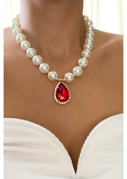 Kırmızı Kristal Uçlu Dorika Detay Inci Kolye