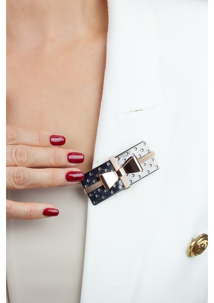 Fiyonk Detay Yaka Iğnesi modelleri